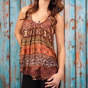 Printed cross-back tank